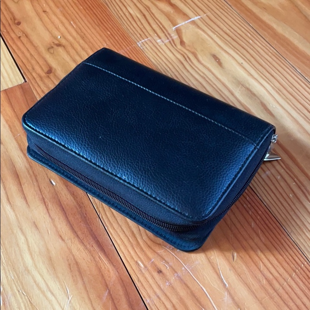 Mundi Faux Leather Zippered Planner